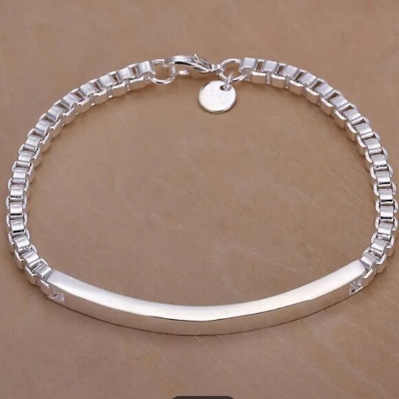 925 Sterling Silver Box Link Bracelet with Curved Bar 8 Inch NWT - Picture 3 of 4